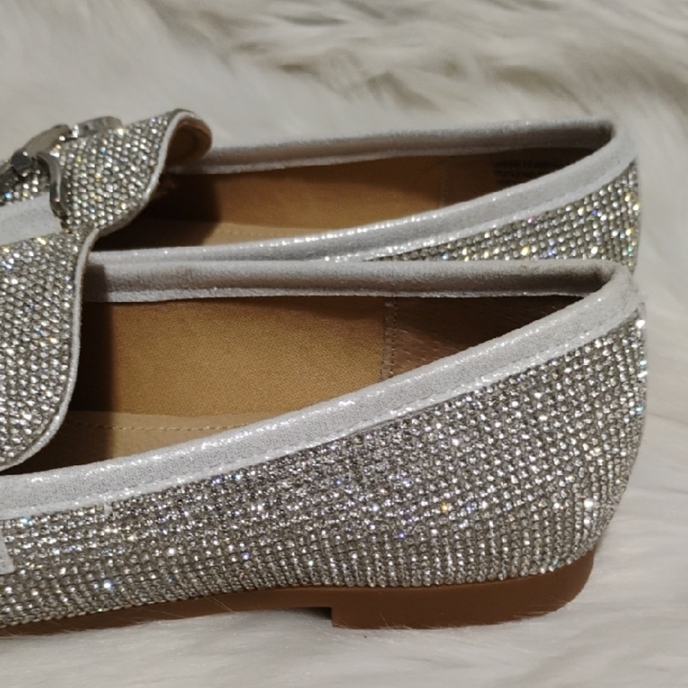 (#95) SALE!NWOT Steve Madden Rhinestone Covered Glittering Silver Loafers Sz.6.5 - Picture 2 of 14